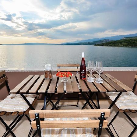 Apartmani Peric 1 Meka Draga Обровац Екстериор снимка